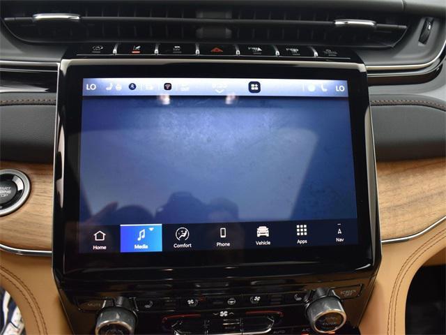 new 2025 Jeep Grand Cherokee car, priced at $67,666