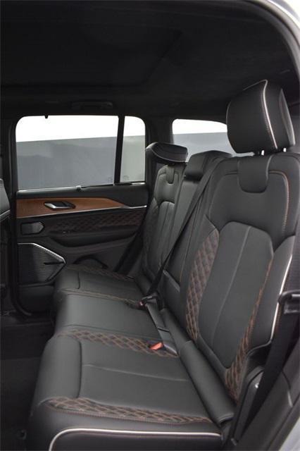 new 2025 Jeep Grand Cherokee car, priced at $66,373