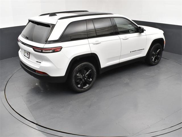new 2025 Jeep Grand Cherokee car, priced at $52,196