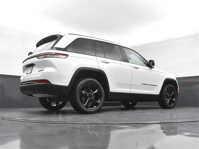 new 2025 Jeep Grand Cherokee car, priced at $52,196