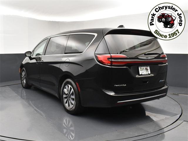 used 2022 Chrysler Pacifica Hybrid car, priced at $24,877