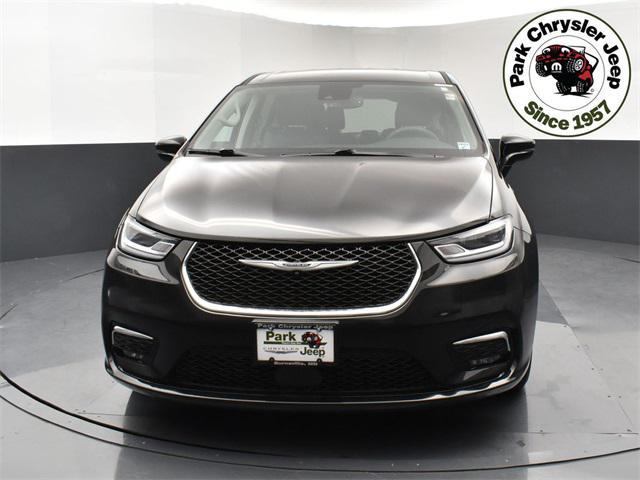 used 2022 Chrysler Pacifica Hybrid car, priced at $24,877