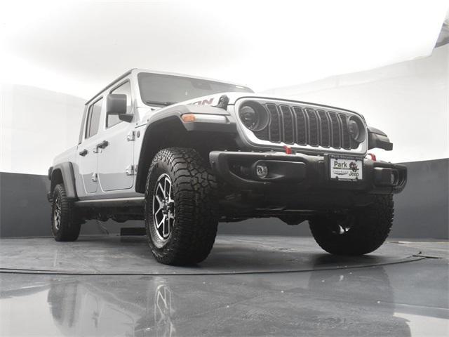 new 2024 Jeep Gladiator car, priced at $51,105