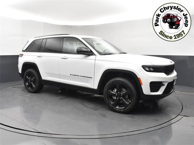 new 2025 Jeep Grand Cherokee car, priced at $42,575