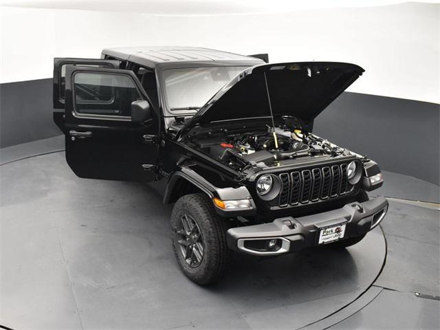 new 2024 Jeep Gladiator car, priced at $42,574