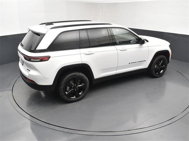 new 2025 Jeep Grand Cherokee car, priced at $43,425