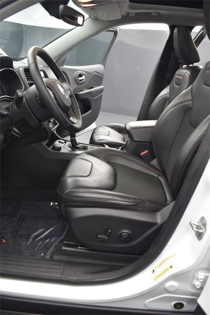 used 2019 Jeep Cherokee car, priced at $18,464