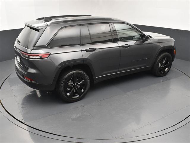 new 2025 Jeep Grand Cherokee car, priced at $52,155