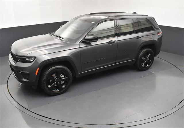 new 2025 Jeep Grand Cherokee car, priced at $52,155
