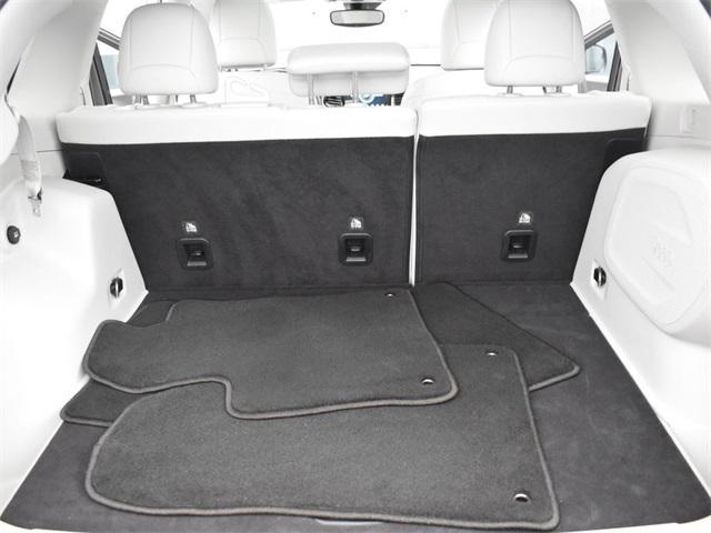 used 2022 Jeep Cherokee car, priced at $25,485