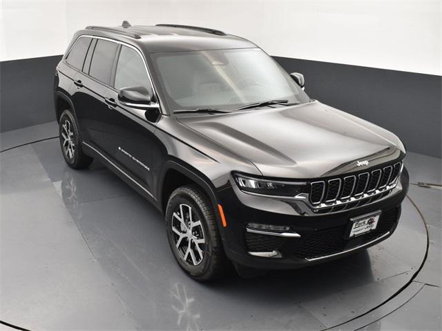 new 2025 Jeep Grand Cherokee car, priced at $39,670