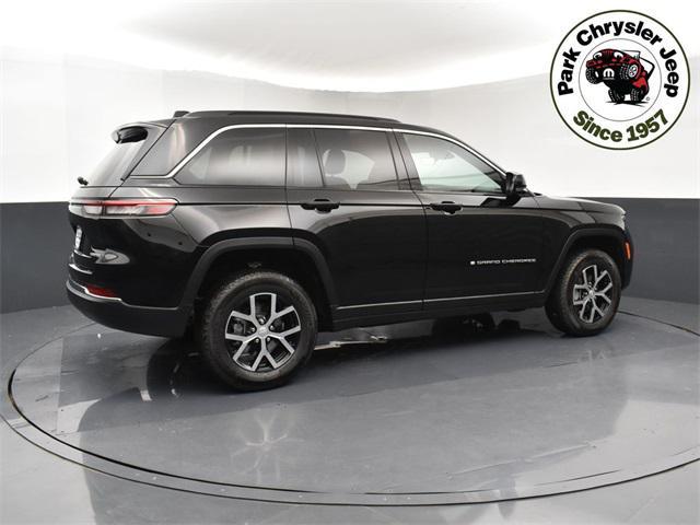 new 2025 Jeep Grand Cherokee car, priced at $39,670