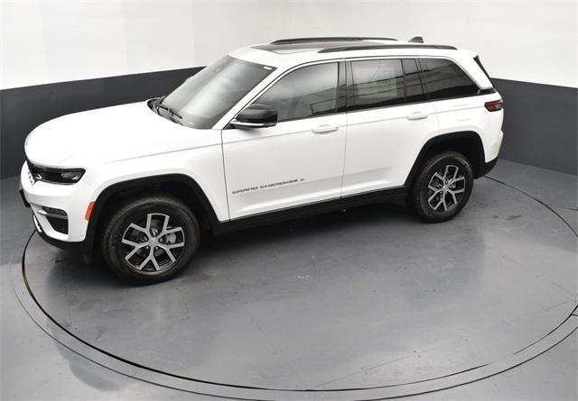 new 2025 Jeep Grand Cherokee car, priced at $48,747