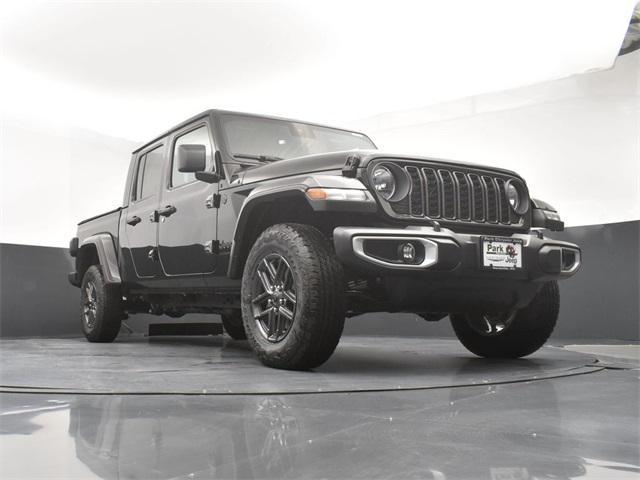 used 2024 Jeep Gladiator car, priced at $39,484