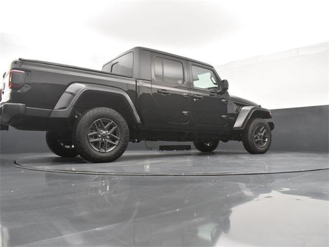 used 2024 Jeep Gladiator car, priced at $39,484