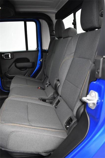 new 2025 Jeep Gladiator car, priced at $50,885