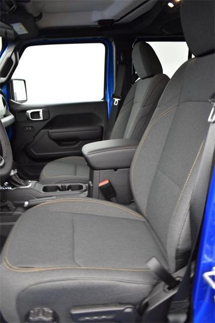 new 2025 Jeep Gladiator car, priced at $50,885