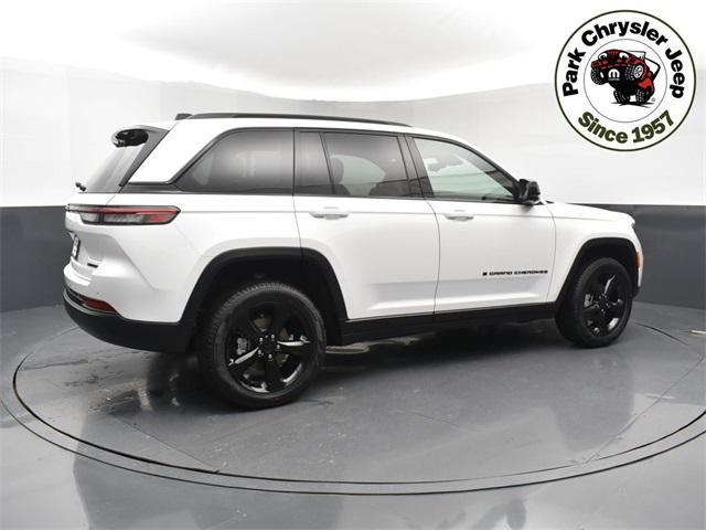 new 2025 Jeep Grand Cherokee car, priced at $49,860