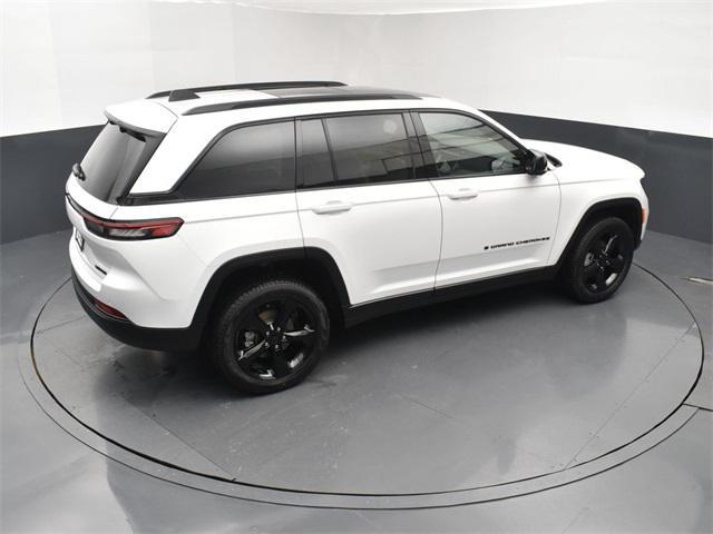 new 2025 Jeep Grand Cherokee car, priced at $49,860