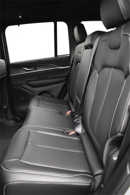 new 2025 Jeep Grand Cherokee car, priced at $51,280