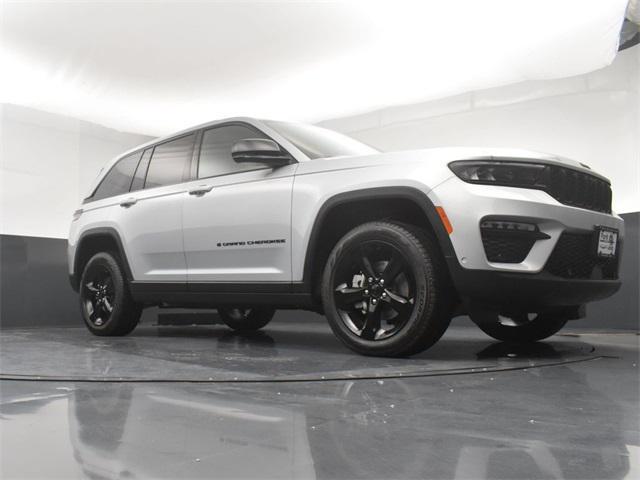 new 2025 Jeep Grand Cherokee car, priced at $51,280