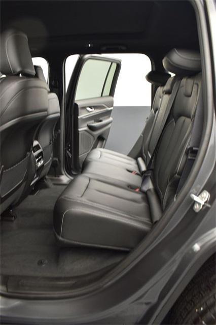 new 2025 Jeep Grand Cherokee car, priced at $45,356