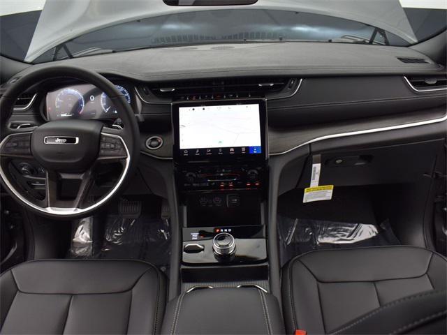 new 2025 Jeep Grand Cherokee car, priced at $45,356