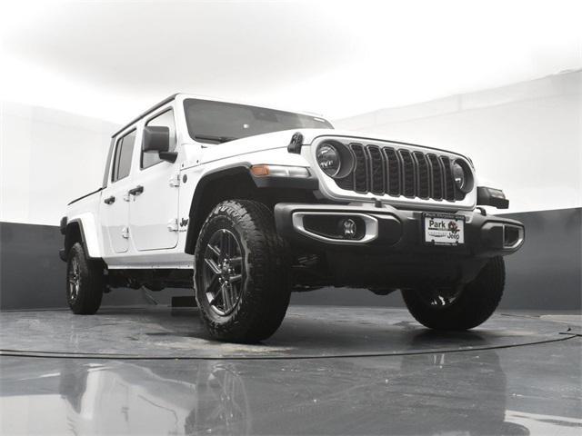 used 2024 Jeep Gladiator car, priced at $40,422