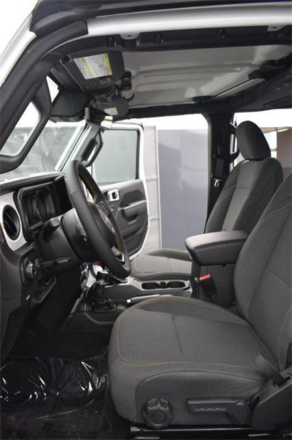 used 2024 Jeep Gladiator car, priced at $40,422