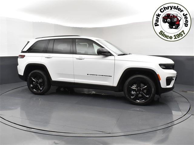new 2025 Jeep Grand Cherokee car, priced at $45,245