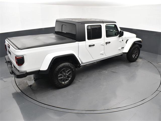 new 2024 Jeep Gladiator car, priced at $42,140