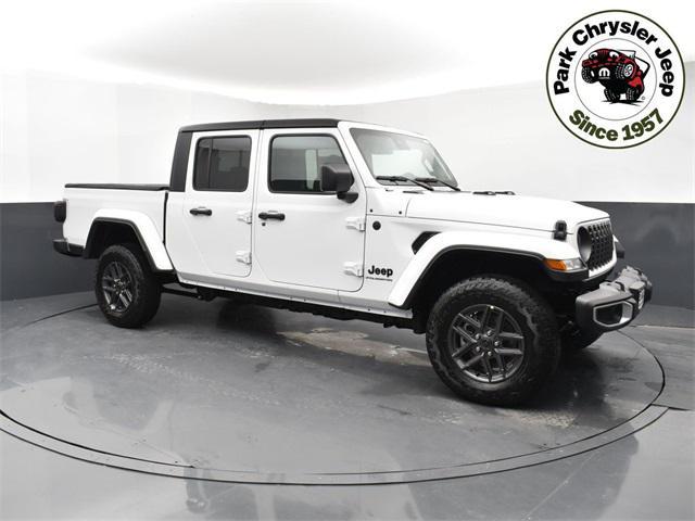 new 2024 Jeep Gladiator car, priced at $47,335