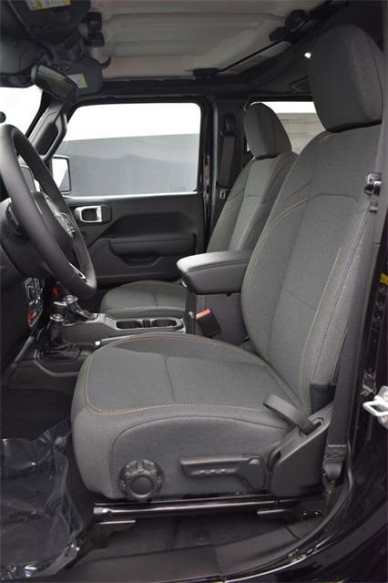 new 2025 Jeep Wrangler car, priced at $50,336