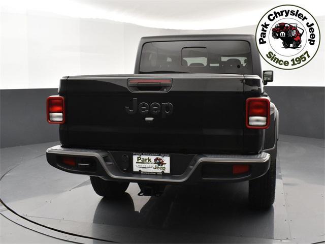 new 2025 Jeep Gladiator car, priced at $47,195