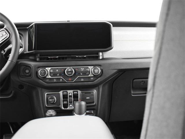 new 2025 Jeep Gladiator car, priced at $47,195