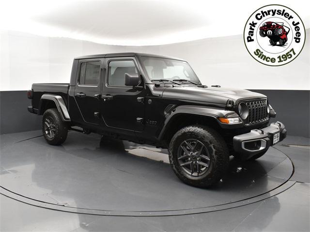 new 2025 Jeep Gladiator car, priced at $47,195