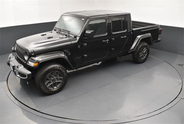 new 2025 Jeep Gladiator car, priced at $47,195