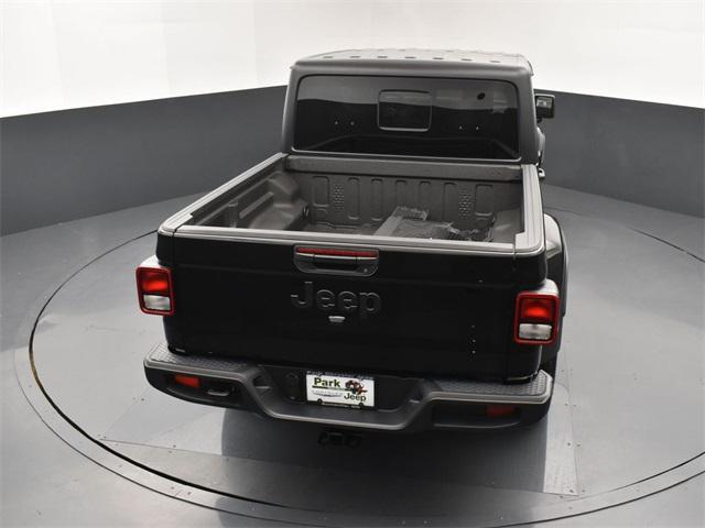 new 2025 Jeep Gladiator car, priced at $47,195
