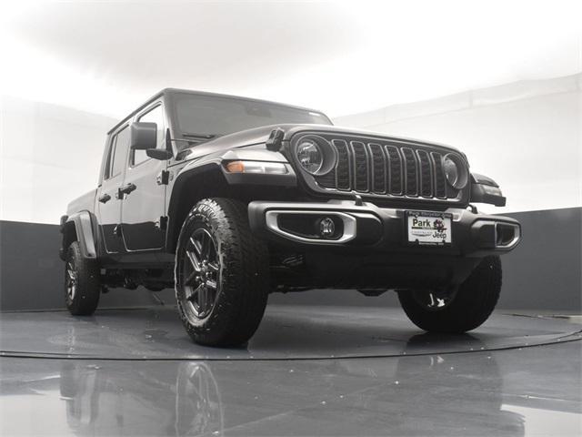 new 2025 Jeep Gladiator car, priced at $47,195