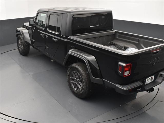 new 2025 Jeep Gladiator car, priced at $47,195
