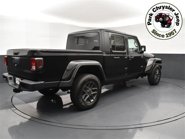 new 2025 Jeep Gladiator car, priced at $47,195