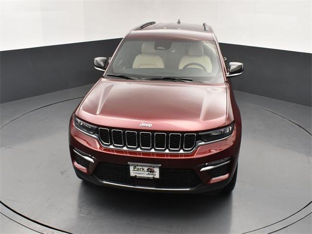 new 2025 Jeep Grand Cherokee car, priced at $42,855