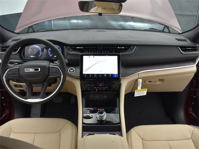 new 2025 Jeep Grand Cherokee car, priced at $42,855