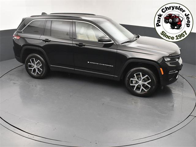 new 2025 Jeep Grand Cherokee car, priced at $42,855