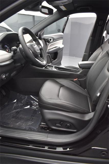 new 2025 Jeep Compass car, priced at $32,485