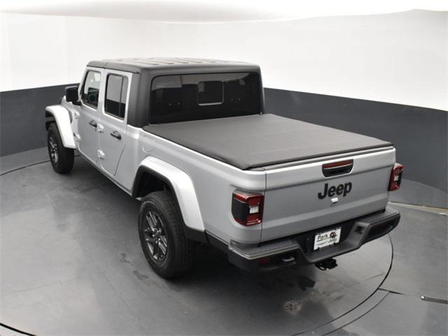 new 2024 Jeep Gladiator car, priced at $45,757