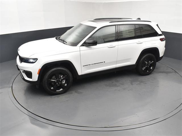 new 2025 Jeep Grand Cherokee car, priced at $46,935