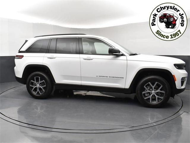 new 2025 Jeep Grand Cherokee car, priced at $47,960