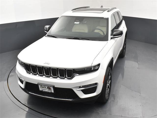 new 2025 Jeep Grand Cherokee car, priced at $47,960