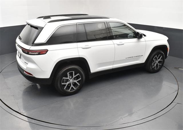 new 2025 Jeep Grand Cherokee car, priced at $47,960